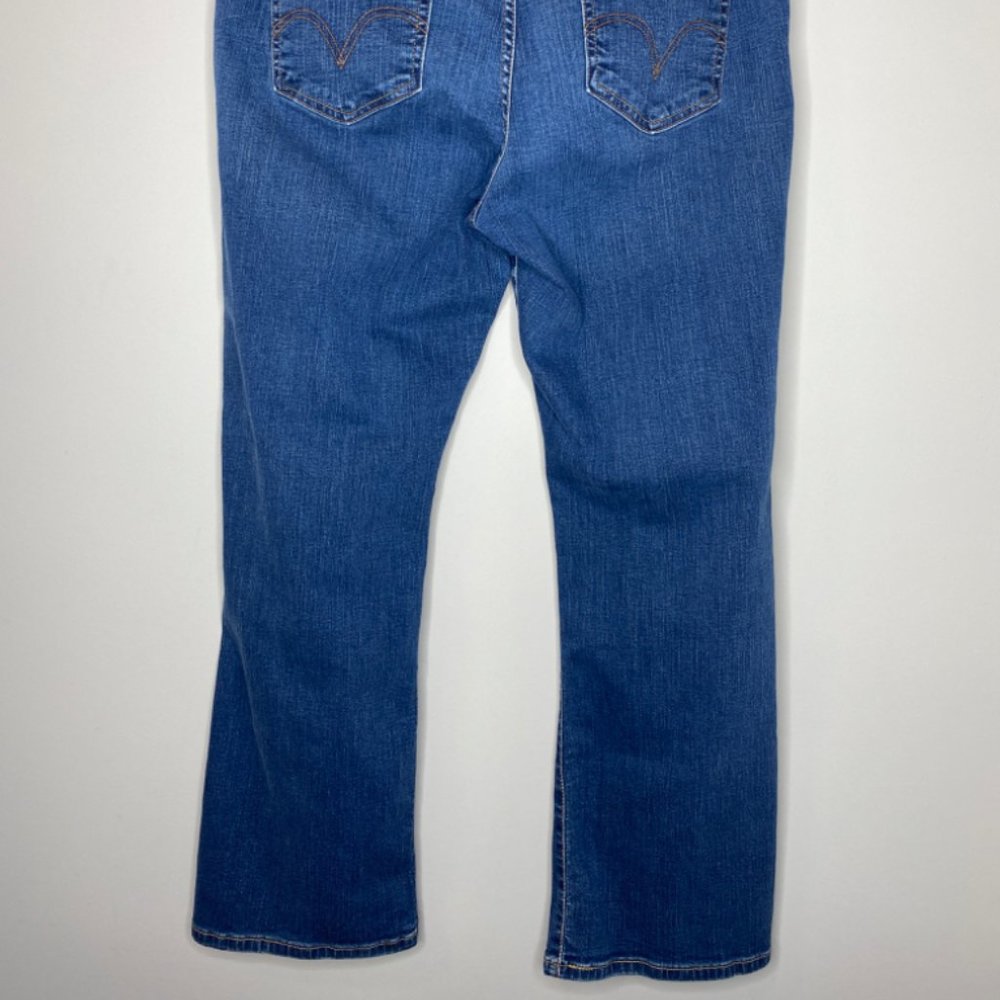 Levi's Size 22 M Blue Medium Wash 512 Flared Leg Jeans - Picture 4 of 7